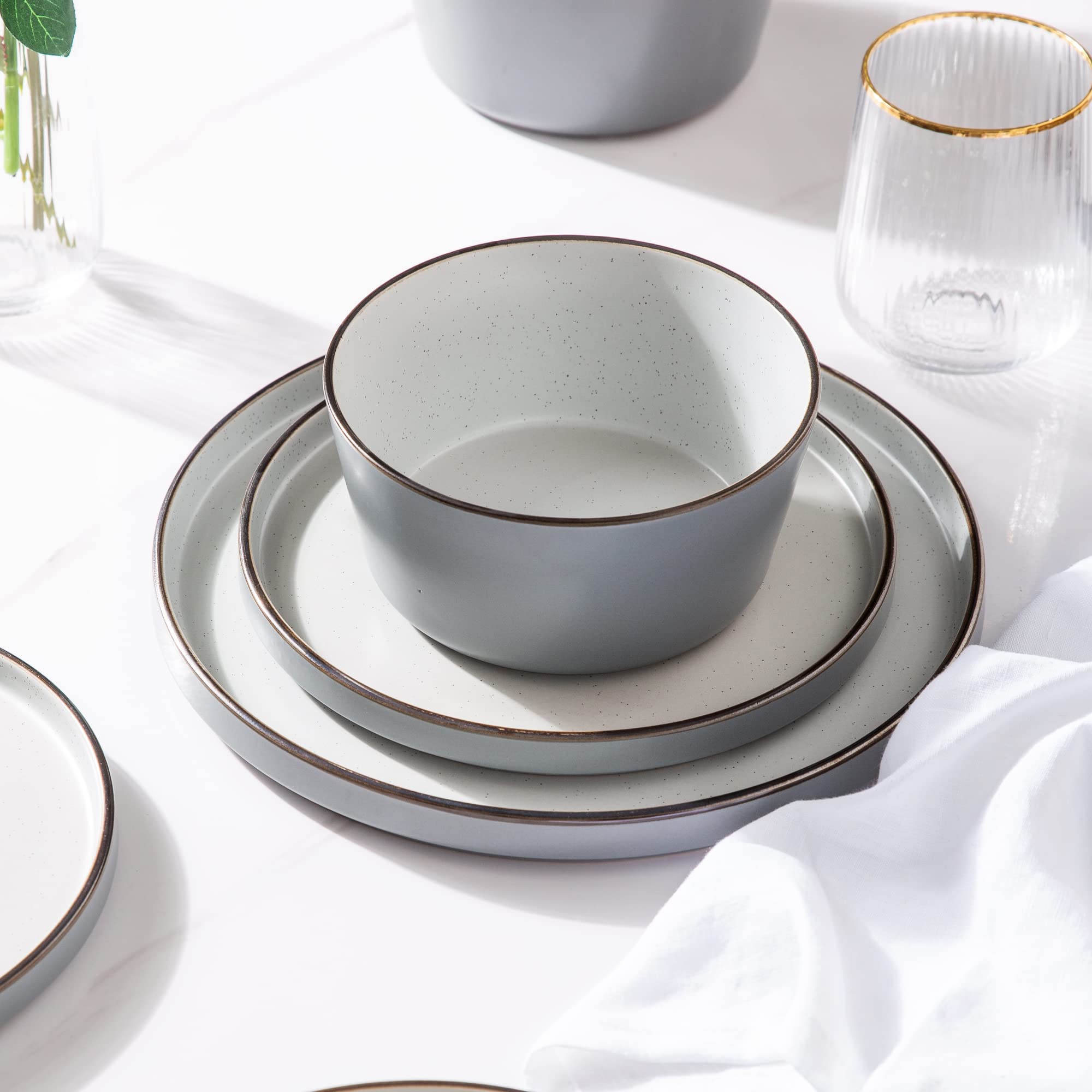 グレーとホワイトの食器セット 4点 Amazon.co.jp: AmorArc 食器セット 4人用 セラミックプレートとボウル
